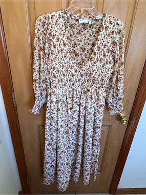 NWOT ASOS DESIGN midi smock dress with shirred cuffs in cream floral print